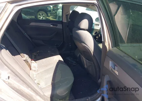 2018 Hyundai Sonata Se z USA, uszkodzony, nr VIN 5NPE24AF7JH643296